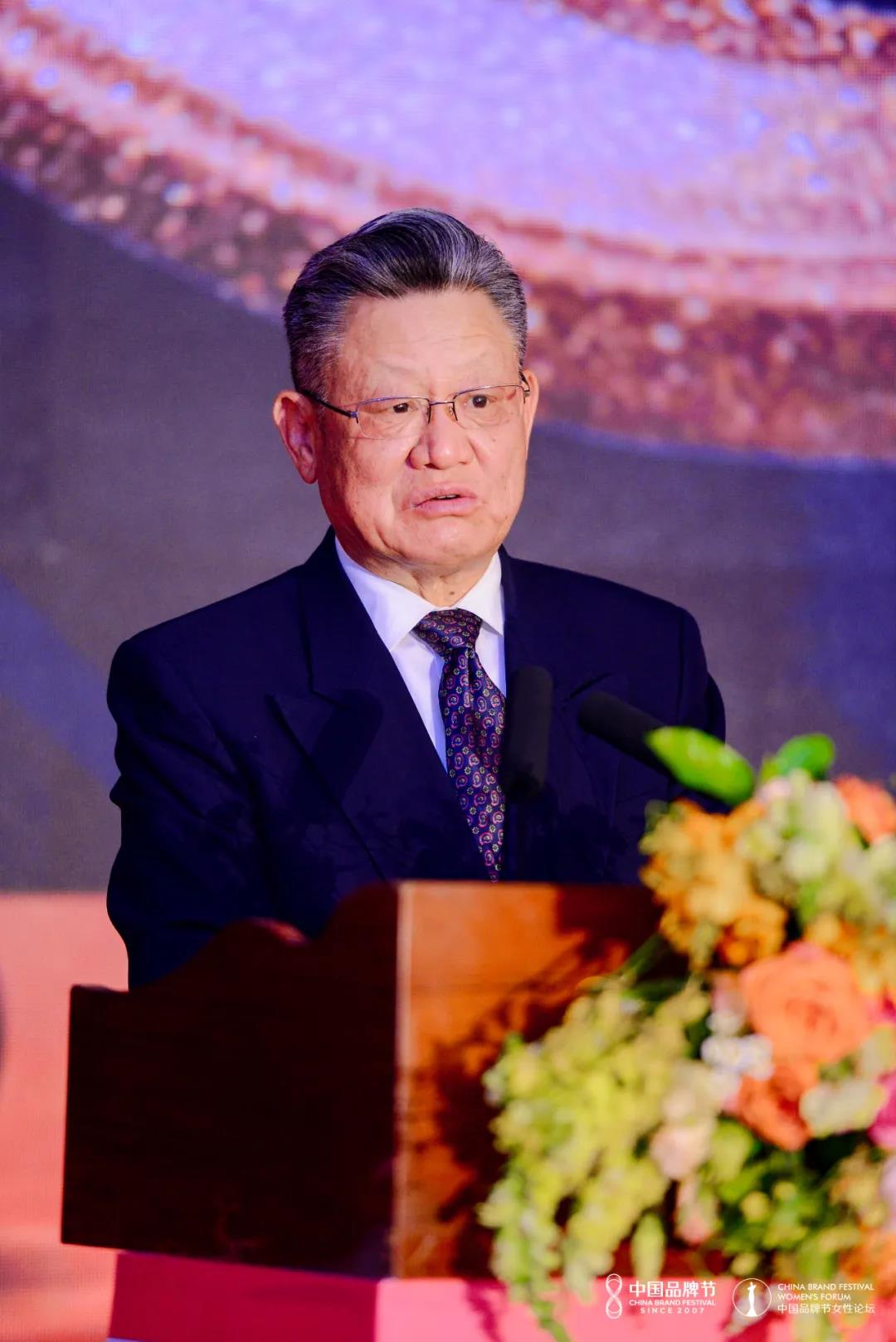 星誠視野總經(jīng)理張立受邀參與2021中國品牌節(jié)第十四屆女性論壇，并和聯(lián)合國前副秘書長沙祖康親切交流；